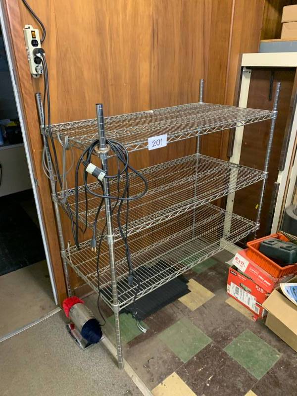 Wire shelf unit
