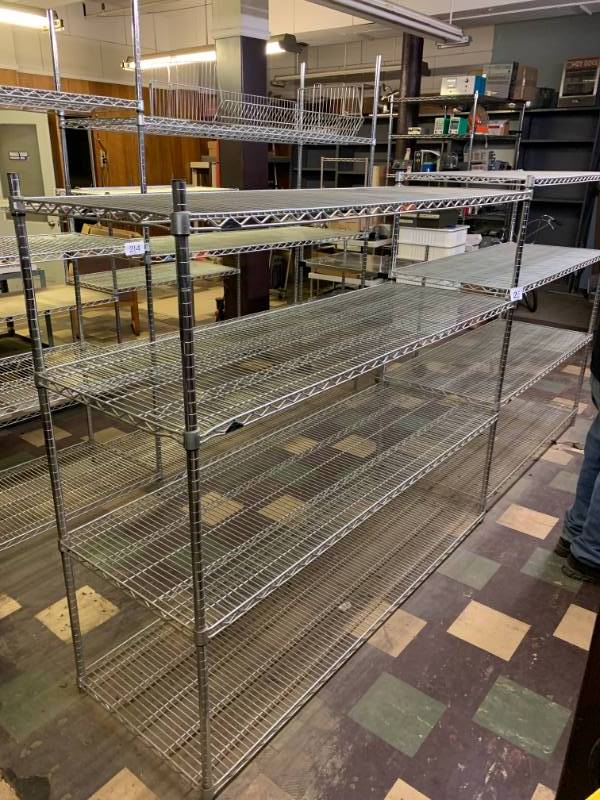 Wire shelf unit