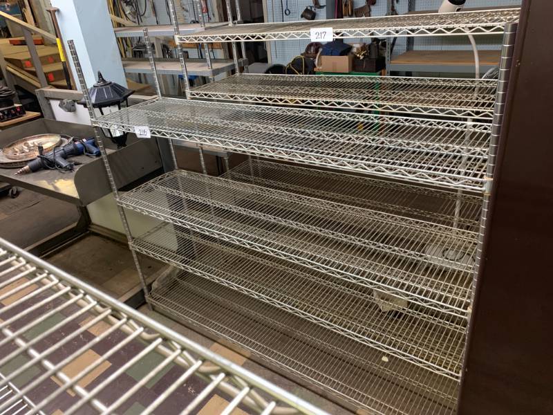 Wire shelf unit