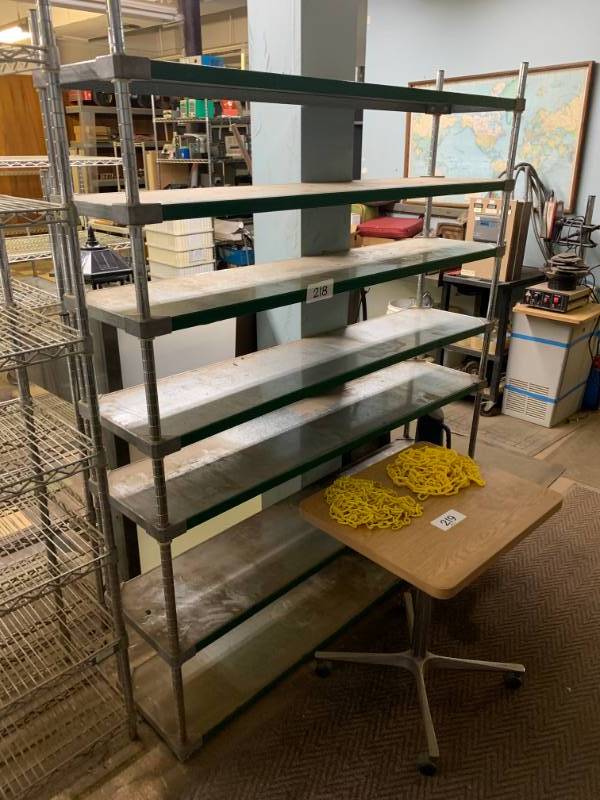 Metal shelf unit