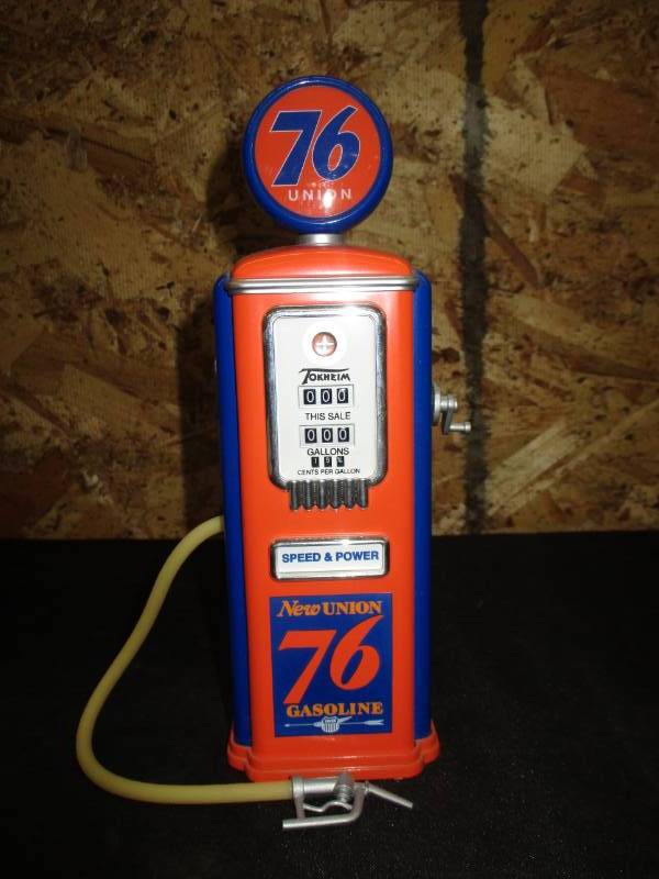 lot 36 image: Collector Gas Pumps (union 76) 8 12