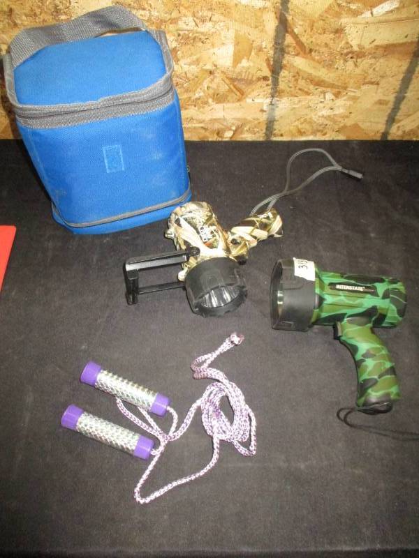 lot 51 image: Couple of Spot Lights, Cooler