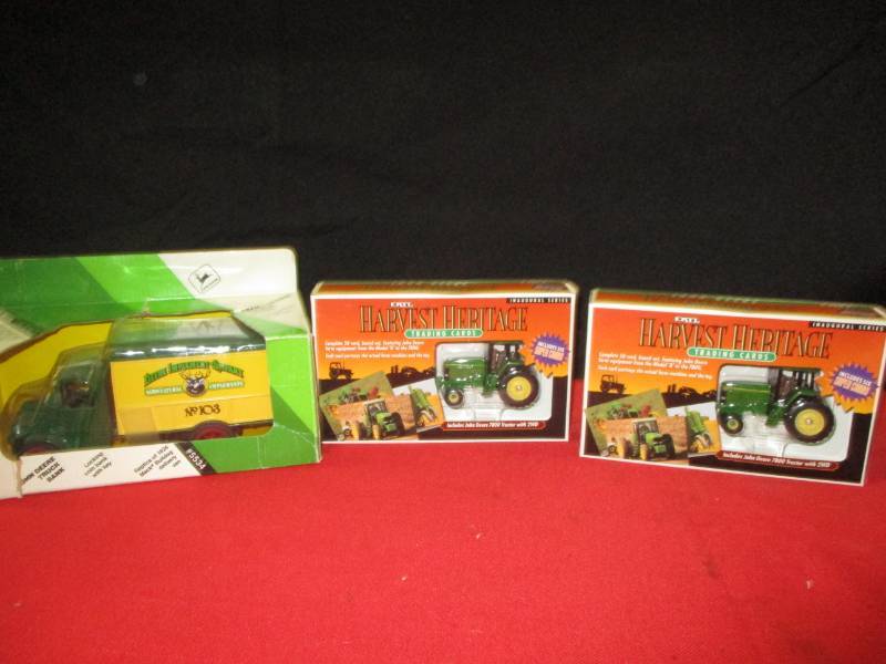 lot 122 image: John Deere #103 Truck Bank and Two Sets of Ertl, Harvest Heritage Trading Cartds
