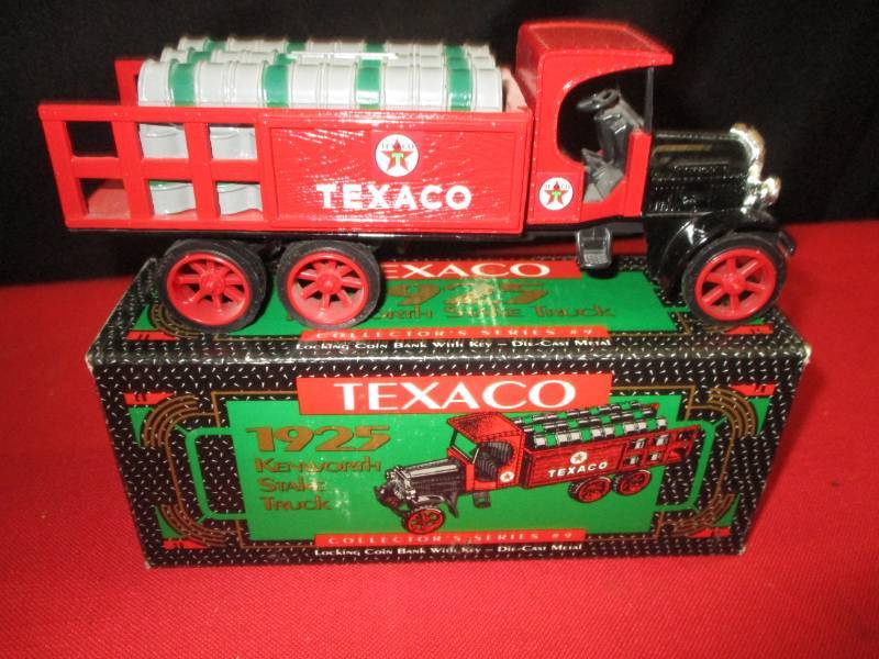 lot 128 image: Texaco 1925 Kenworth Stake Truck