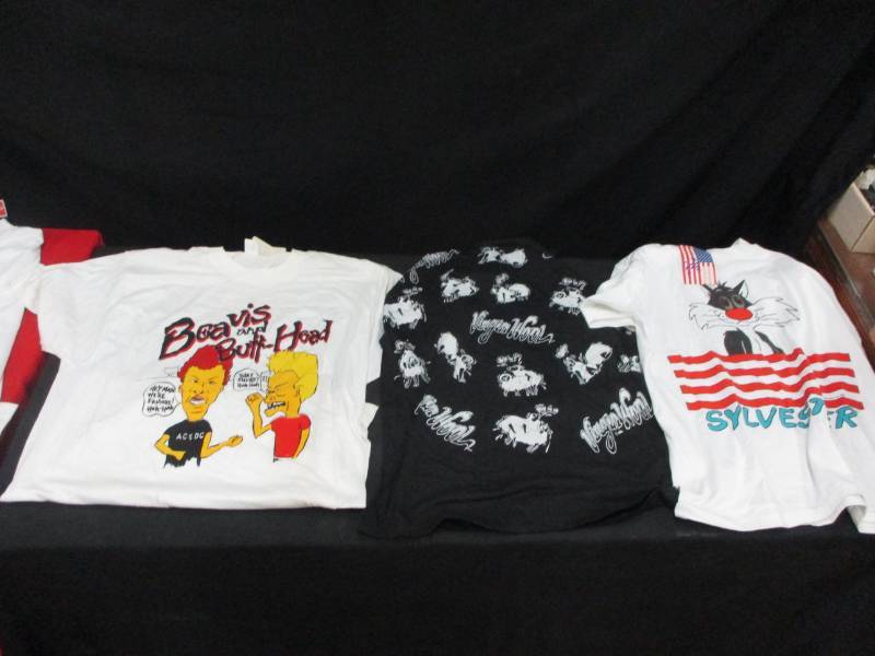 lot 151 image: T-shirts most are xlarge some large