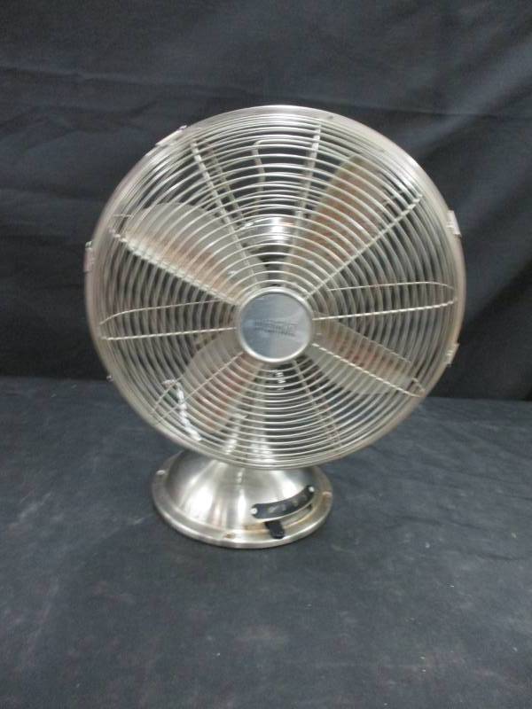 lot 155 image: Vintage Metal Fan
