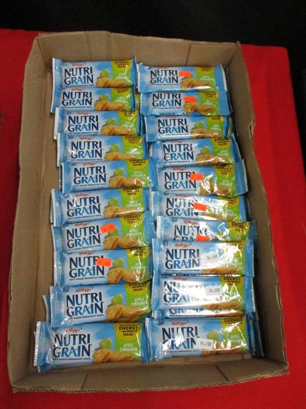lot 182 image: 40 Nutrigrain Bars