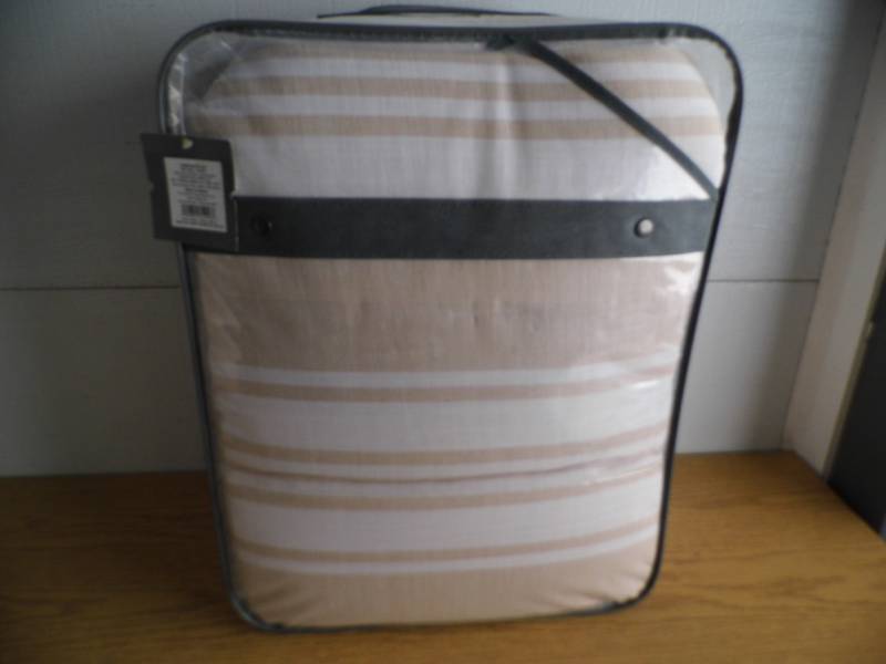 Threshold Comforter Set