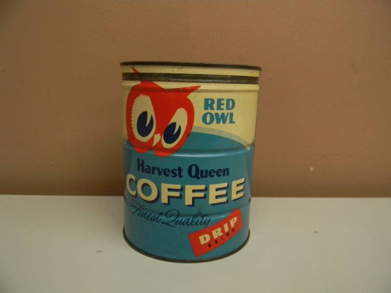 lot 18 image: VINTAGE ORIGINAL WITH LID RED OWL HARVEST QUEEN COFFEE CAN - ORIGINAL 2LB - SEE PICTURES