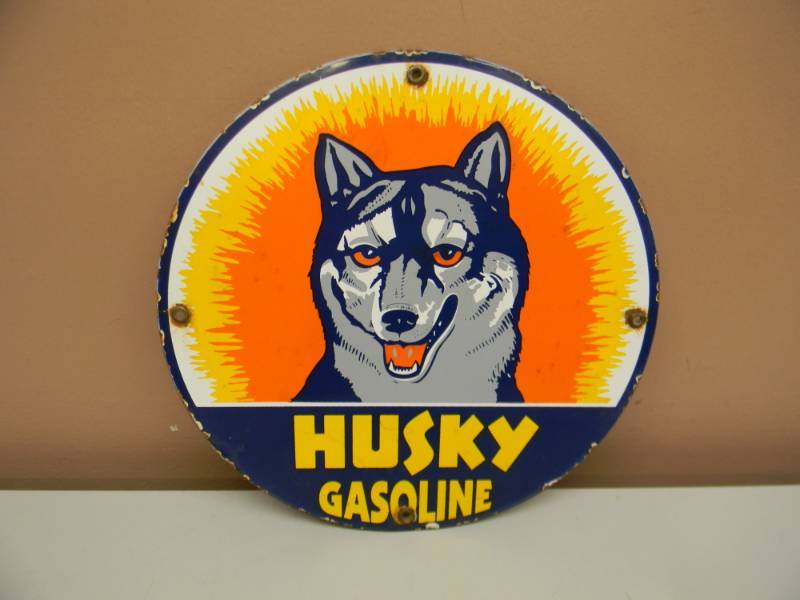 lot 29 image: VINTAGE HUSKY GASOLINE PORCELAIN SIGN GAS PUMP PLATE - VINTAGE USA BRAND - APPROX 12 - AWESOME PIECE - SEE PICTURES