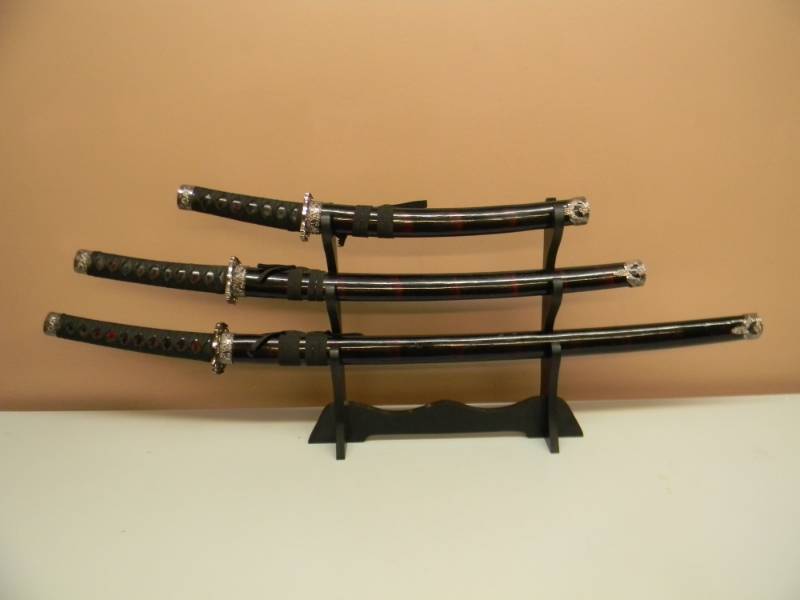 lot 32 image: VINTAGE SAMURAI SWORD 3 PC SET WITH DISPLAY STAND - Ninja Decorative Set - SEE PICTURES