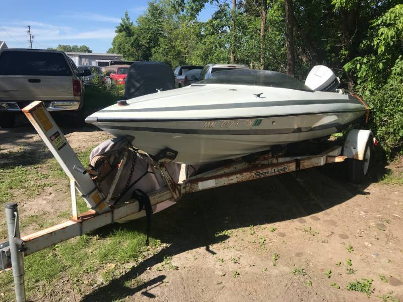 1984 Glastron CVX-1 17ft Boat