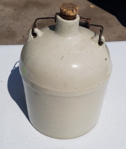 lot 5 image: 1 gallon handle jug or syrup jug