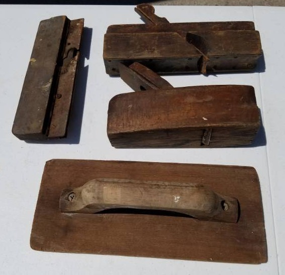 lot 42 image: Vintage Wood Block Planers