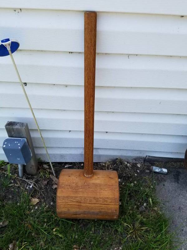 lot 63 image: Huge Oak Wood Mallet Hammer