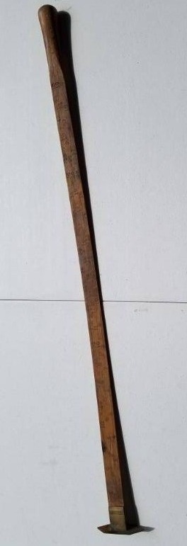 lot 92 image: Vintage School Teachers Dress Measuring Stick