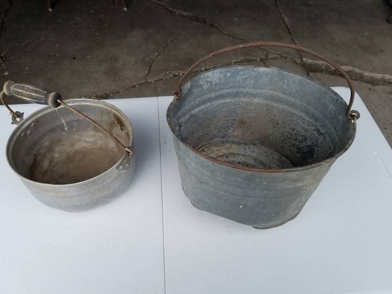 lot 101 image: 2 Galvanized Buckets