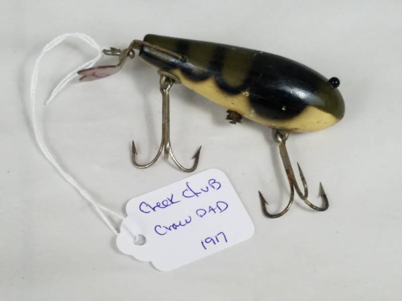 lot 167 image: Creek Chub Crawdad 1917 Vintage Fishing Lure