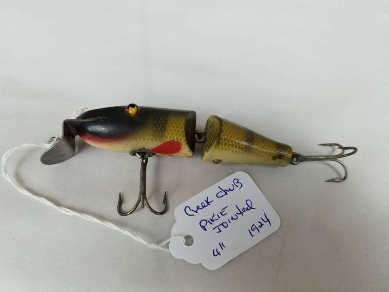 lot 171 image: Creek Chub Pikie Jointed 4 1924 Vintage Fishing Lure