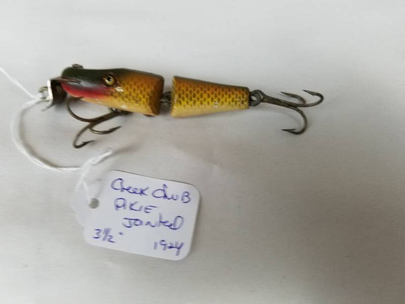 lot 173 image: Creek Chub Pikie Jointed 3.5 1925 Vintage Fishing Lure