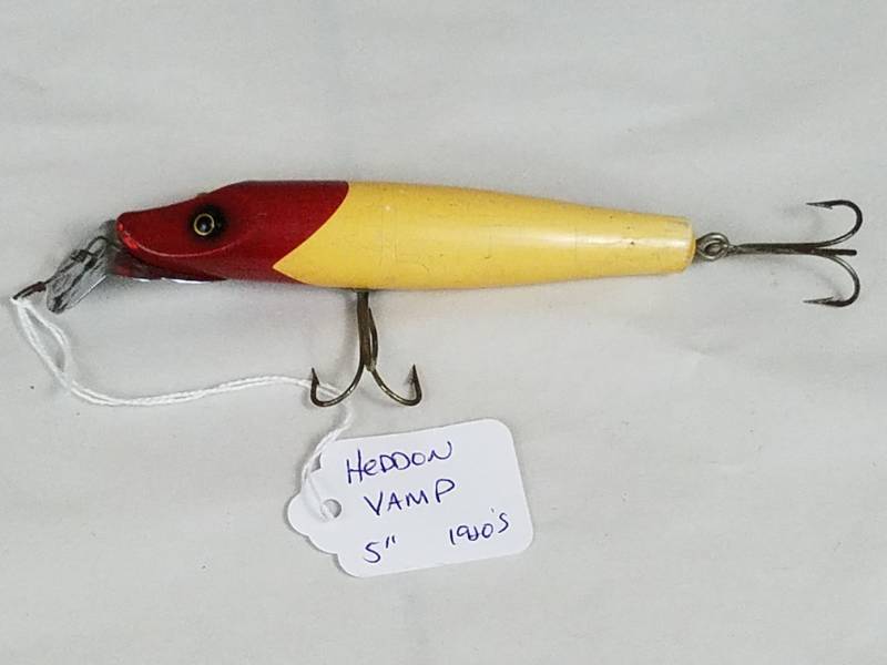 lot 178 image: Heddon Vamp 5 inch 1916 Vintage Fishing Lure