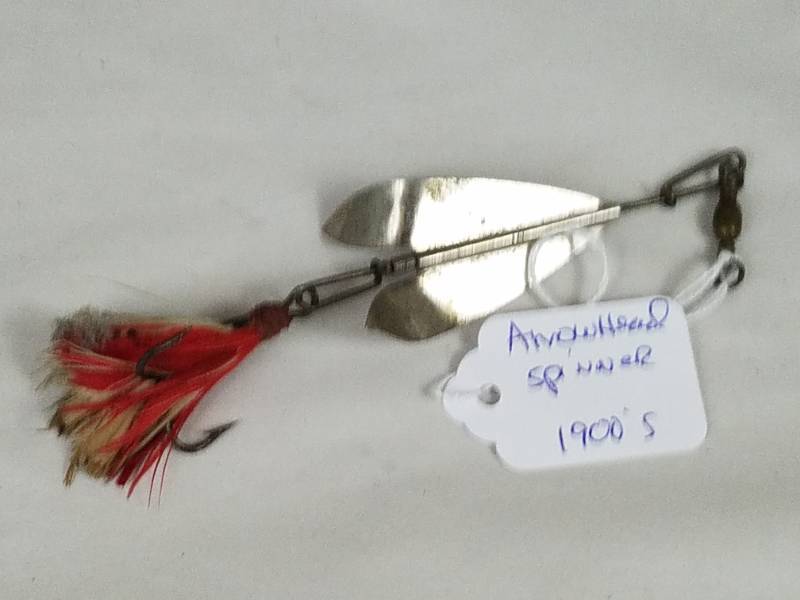 Arrowhead Spinner early 1900's Vintage Fishing Lure, Antiques, Vintage  Fishing Lures and Duck Decoys plus Red Wing Crocks Sale No Reserve!