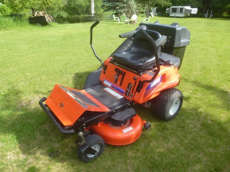 Ariens EZR 1742 Mower | NCS Ralph's Electric & JD Liquidation 2019 | K-BID