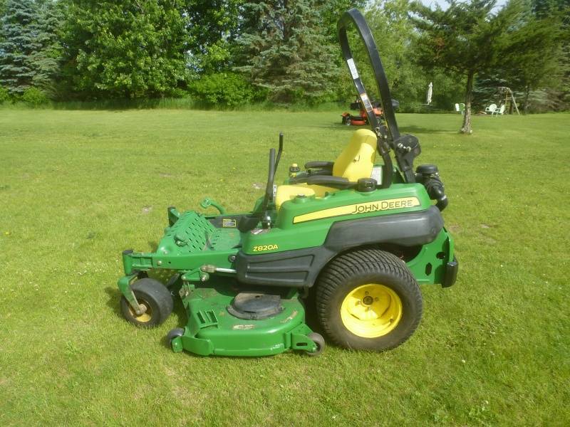 John Deere Z820A