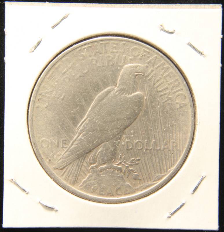 1922-D PEACE SILVER DOLLAR