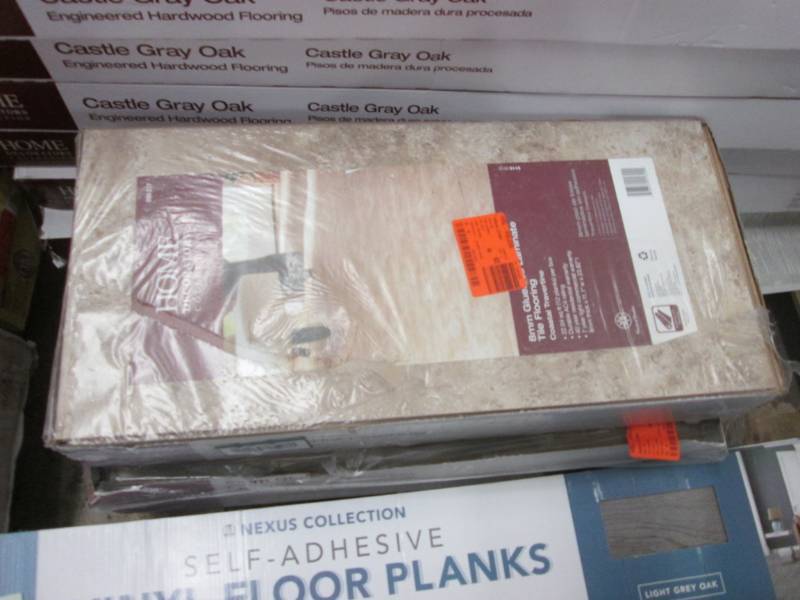 lot 37 image: 3 Cases Home Decorators Collection ...