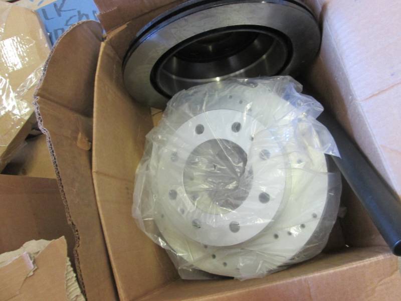 lot 49 image: Drilled & Slotted Rotors...