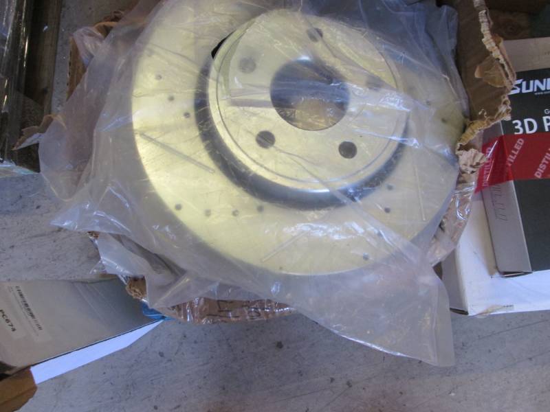 lot 60 image: 2 Brake Rotors ...