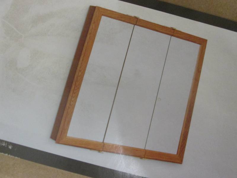 lot 91 image: 30 inch Oak Framed Surface Mount Tr...