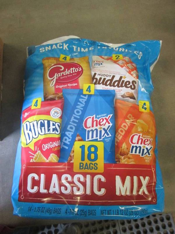 lot 109 image: Case of 3-1 lb 12 oz Lunch Box Vari...