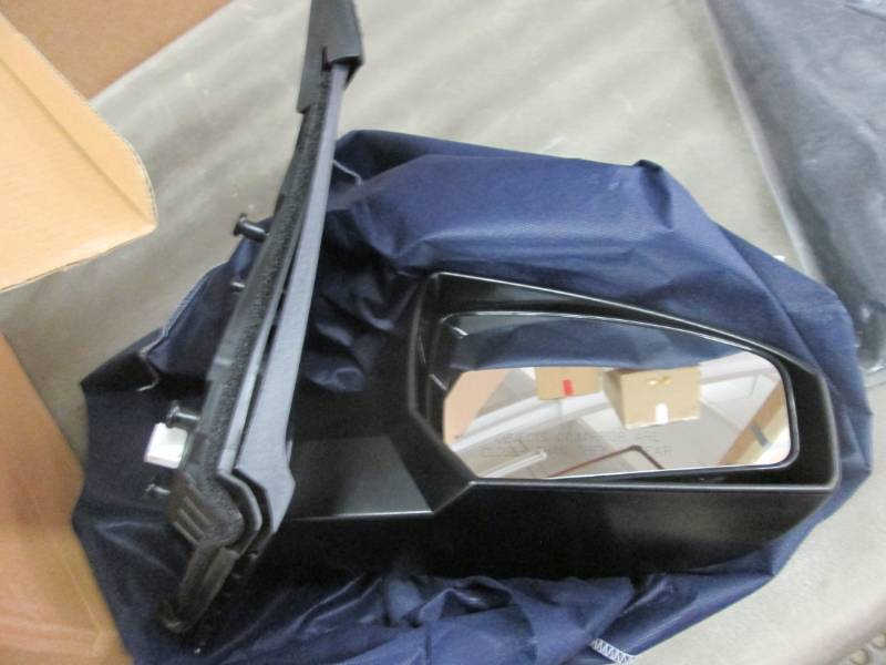 lot 145 image: Automotive Mirror...