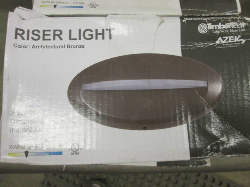 lot 153 image: Lot of 4 Composite Riser Lights Ret...