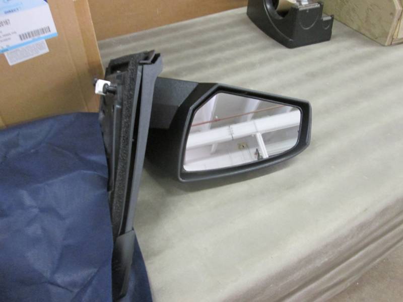lot 196 image: Automotive Mirror...