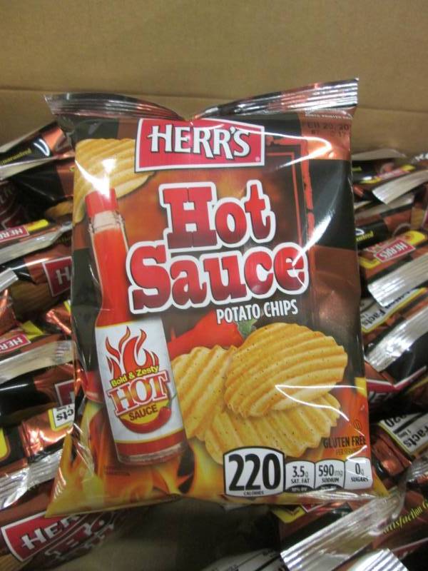 lot 259 image: Case of 30 - 1.5oz Bags Herrs Hot ...