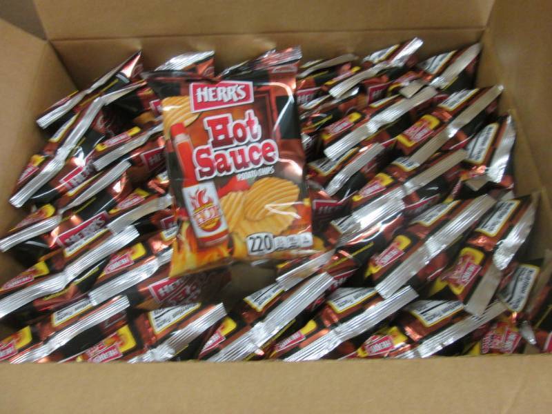 lot 260 image: Case of 30 - 1.5oz Bags Herrs Hot ...