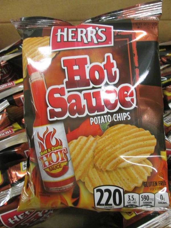 lot 263 image: Case of 30 - 1.5oz Bags Herrs Hot ...