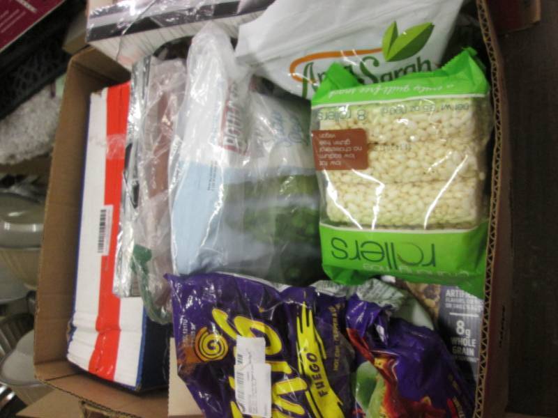 lot 287 image: Snack Lot- past date...