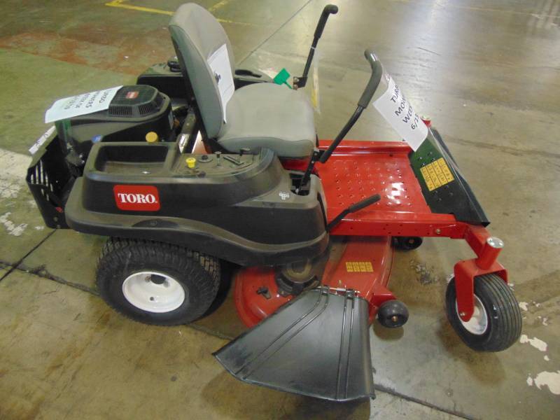 lot 24 image: Toro TimeCutter SS5000 50 in. 24.5 HP V-Twin Zero-Turn Riding Mower with Smart Speed 74731C