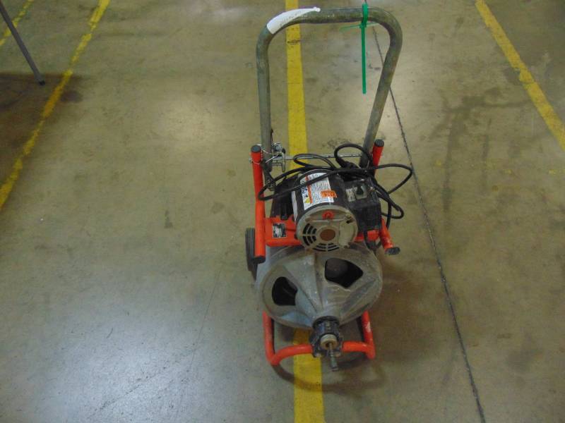 lot 27 image: RIDGD K-400 Drum Machine with C-32 IW Cable 52363