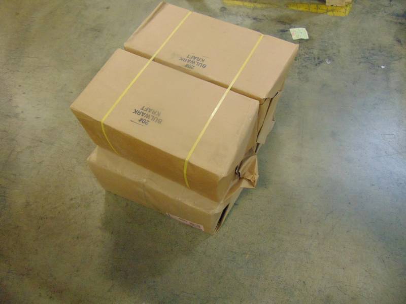 lot 125 image: 4250 PARTNERS BRAND BGH130K HARDWARE BAGS,8 14X5 516X16 18,KRAFT