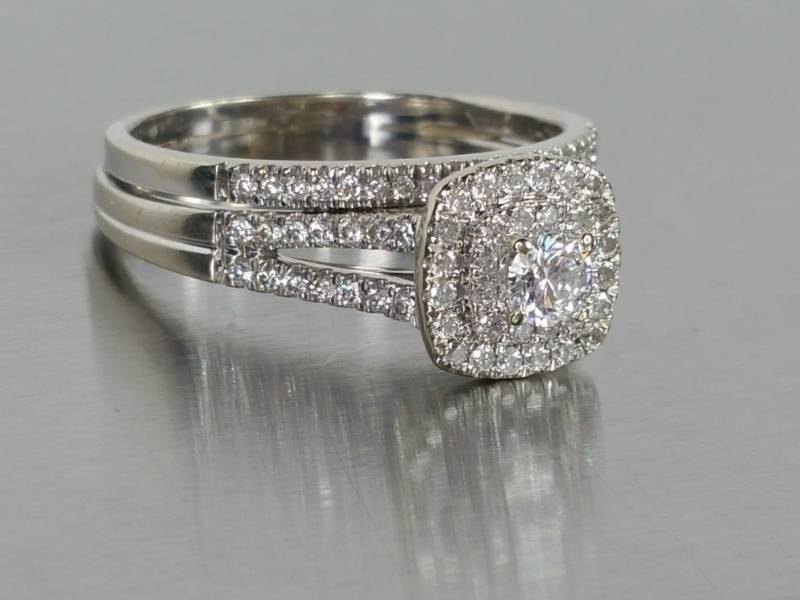 Beautifully Brilliant Diamond Estate Ring in 14k White Gold