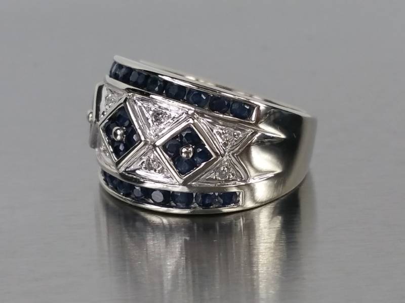 Well Designed Blue Sapphire and Diamond Ladies Estate Ring in 14k White Gold