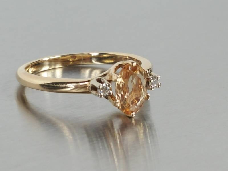 Ladies Morganite and Diamond Estate Ring in 14k Yellow Gold