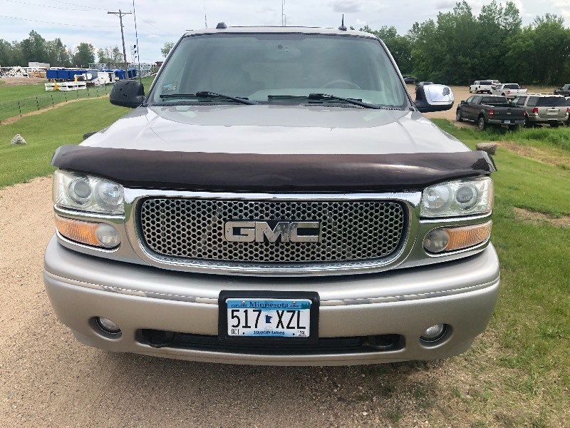 2004 GMC YUKON DENALI NO RESERVE