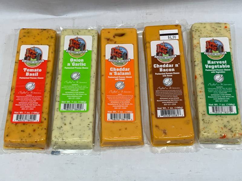 Lot of 5 Wisconsin Farmers Market Cheese (best buy 022020)