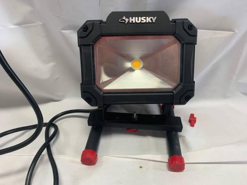 Husky 2 Setting Work Light